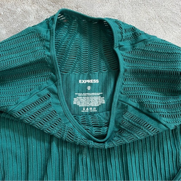 Express green long sleeve top Size SX - Picture 5 of 5